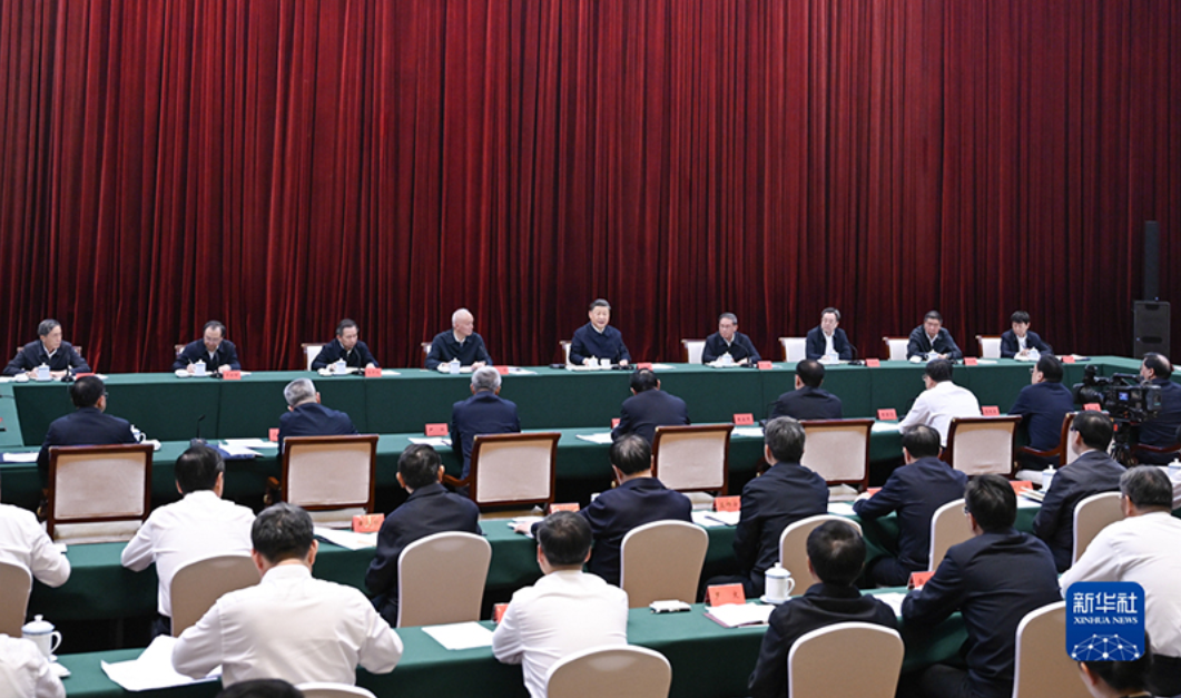 习近平主持召开进一步推动长江经济带高质量发展座谈会强调 进一步推动长江经济带高质量发展 更好支撑和服务中国式现代化